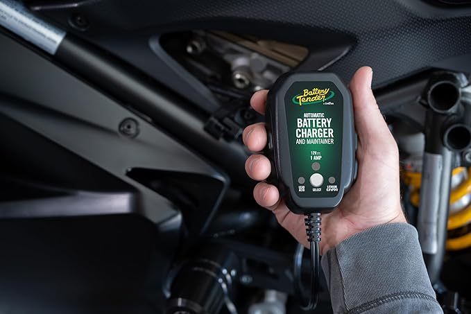 Battery Tender Junior 12V, 800mA Battery Charger and Maintainer